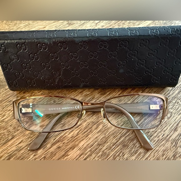 Gucci Elegant Brown Glasses - Picture 1 of 4